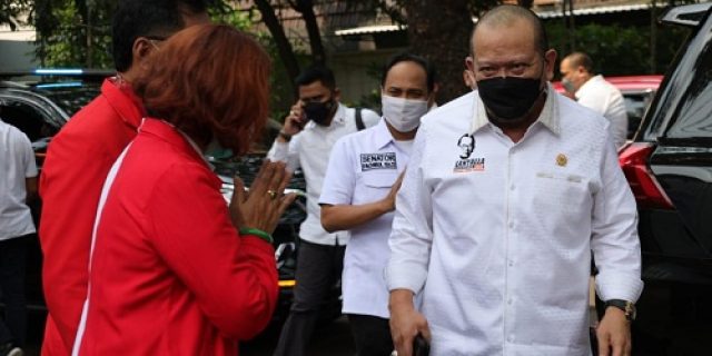 Turut Gerakkan Ekonomi UMKM dan IKM, Ketua DPD RI Dukung Warung KDI Nusantara Turut Gerakkan Ekonomi UMKM dan IKM, Ketua DPD RI Dukung Warung KDI Nusantara