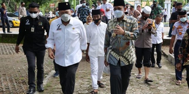 Kecam Pembakaran Kantor Desa, Ketua DPD RI Minta Pelaku dan Motif Diungkap