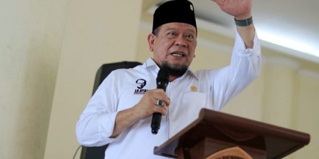 Ketua DPD RI Ingatkan Pemda Tak Tunda Pembangunan Jalan