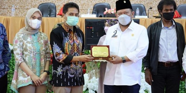 Bahas Amandemen Konstitusi di UIN Makassar, Ketua DPD RI Gelorakan Semangat Koperasi