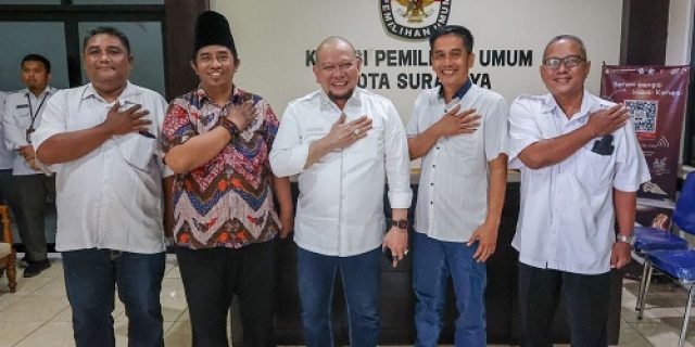 Kunjungi KPU Surabaya dan Sidoarjo, Ketua DPD RI Pantau Persiapan Pemilu Kunjungi KPU Surabaya dan Sidoarjo, Ketua DPD RI Pantau Persiapan Pemilu