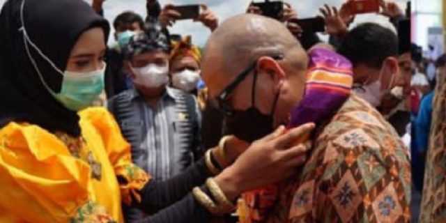 Tiba di Muna Barat, LaNyalla Singgung RUU Daerah Kepulauan Hingga Calon Perseorangan Tiba di Muna Barat, LaNyalla Singgung RUU Daerah Kepulauan Hingga Calon Perseorangan