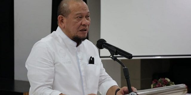 Ketua DPD RI Minta Pemerintah Beri Keadilan untuk Calon Anggota Paskibraka Sulbar Ketua DPD RI Minta Pemerintah Beri Keadilan untuk Calon Anggota Paskibraka Sulbar