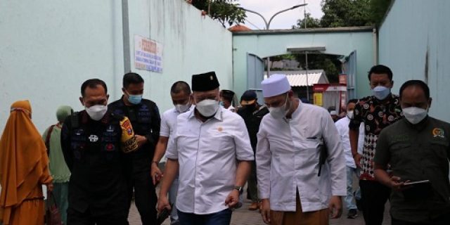 Ketua DPD RI Sesalkan Pengeroyokan yang Menewaskan Santri di Ponorogo Ketua DPD RI Sesalkan Pengeroyokan yang Menewaskan Santri di Ponorogo