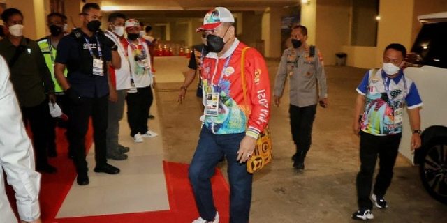 Ketua DPD RI Apresiasi Kehadiran Fisik Presiden di PON XX Papua Ketua DPD RI Apresiasi Kehadiran Fisik Presiden di PON XX Papua