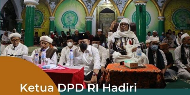 Ketua DPD RI Hadiri Dzikir Manaqib di Ponpes Al-Qodiri Jember