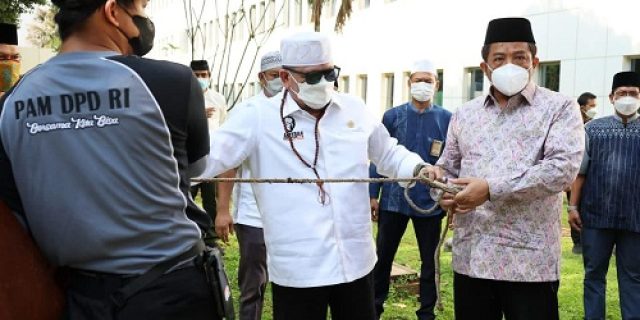 Rayakan Idul Adha, Ketua DPD RI: Patuh Prokes Juga Wujud Berkurban Rayakan Idul Adha, Ketua DPD RI: Patuh Prokes Juga Wujud Berkurban