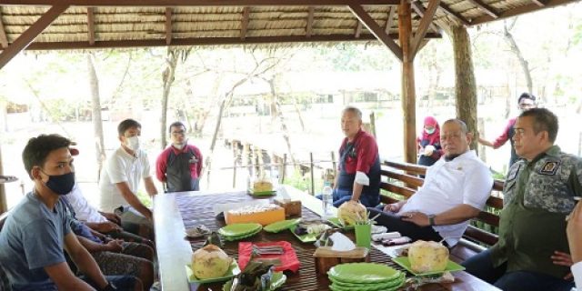 Ketua DPD RI Datangi Tambling, Ini Lho Kebutuhan Masyarakat di Sana