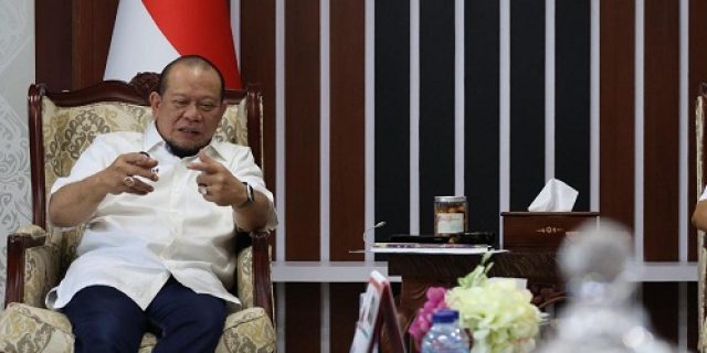 Dukung Penindakan Penimbun Obat Covid-19, Ketua DPD RI Minta Polisi Lakukan Penelusuran Dukung Penindakan Penimbun Obat Covid-19, Ketua DPD RI Minta Polisi Lakukan Penelusuran