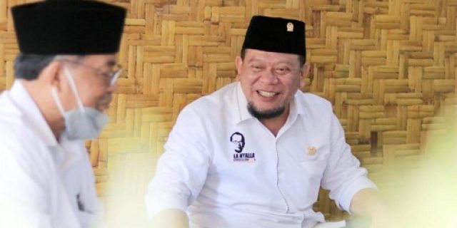 Jamaah Umroh Indonesia Wajib Vaksin Booster, Ketua DPD RI Minta Kemenkes Siapkan Teknisnya