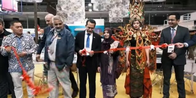 Pameran Wisata Internasional: Stand Indonesia Dibanjiri Pengunjung