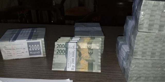 Ketua IDI Wonogiri Membayar Denda 100 Juta Dengan Uang Saweran