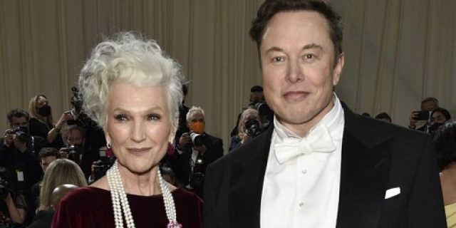 Heboh, Adu Tweet Berujung Adu Jotos: Elon Musk Vs Zuckerberg, Ibu Elon Musk Coba Hentikan Heboh, Adu Tweet Berujung Adu Jotos: Elon Musk Vs Zuckerberg, Ibu Elon Musk Coba Hentikan