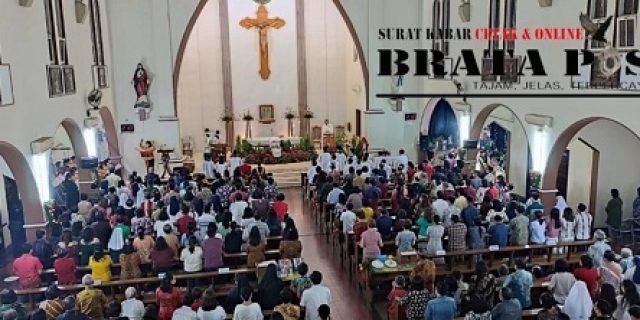 Misa Natal 2022 di Gereja St. Cornelius Kota Madiun Berlangsung Khidmat Misa Natal 2022 di Gereja St. Cornelius Kota Madiun Berlangsung Khidmat
