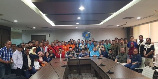 Persatukan Perjuangan Aktifis Pekerja BUMN, FSPPB Gelar FGD dengan Forkom SP BUMN