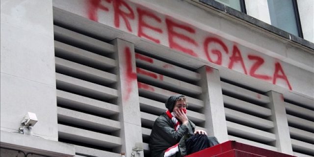 Demonstran pro-Palestina menerobos kantor perusahaan pertahanan Leonardo di Turin, Italia Demonstran pro-Palestina menerobos kantor perusahaan pertahanan Leonardo di Turin, Italia