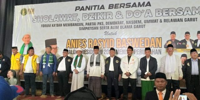 Anies Baswedan Sambangi Garut, Minta Relawan Bergerak Dengan Ketulusan Hati Anies Baswedan Sambangi Garut, Minta Relawan Bergerak Dengan Ketulusan Hati
