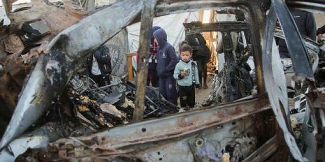 Qatar berikan draf akhir kesepakatan gencatan senjata Gaza kepada Israel dan Hamas setelah pembicaraan tengah malam menghasilkan ‘terobosan’,