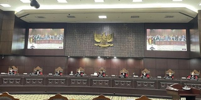 MK Tolak Gugatan Perpanjangan Masa Jabatan Presiden, Pintu 3 Periode Tertutup