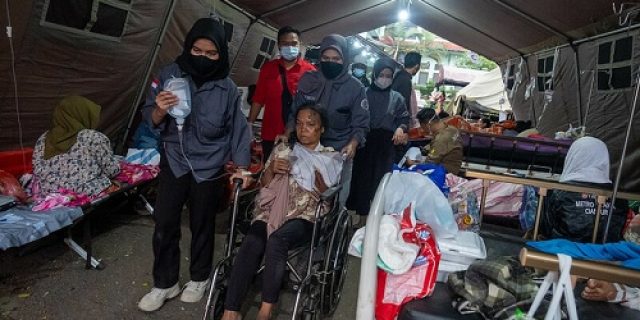 Asabri, Bulog, dan Pos Indonesia Salurkan Bantuan Pokok bagi Warga Gempa Cianjur