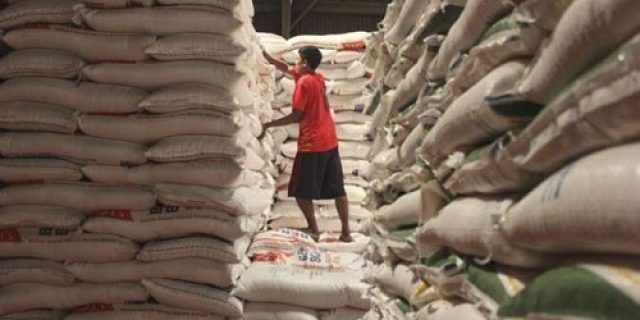 19 Unit Gudang Bulog Disiapkan Untuk Jamin Stok Pangan di IKN 19 Unit Gudang Bulog Disiapkan Untuk Jamin Stok Pangan di IKN