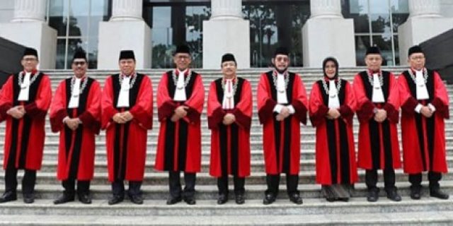 Membunuh Demokrasi Dengan Tumbal Prabowo? Membunuh Demokrasi Dengan Tumbal Prabowo?