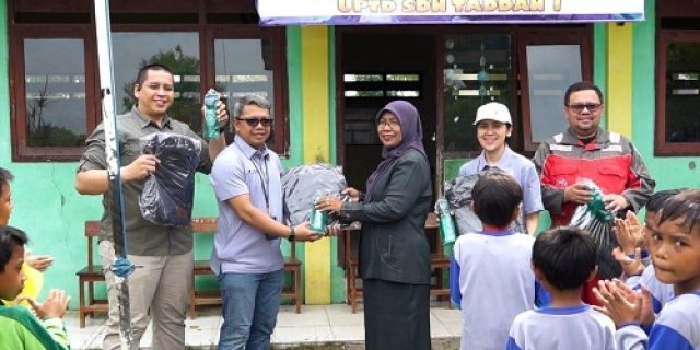 Berhalalbihalal Dengan Dua Sekolah, HCML Tegaskan Dukungan Untuk Generasi Emas