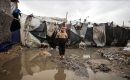 Hujan deras memperburuk penderitaan warga sipil yang mengungsi di Gaza di tengah perang Israel
