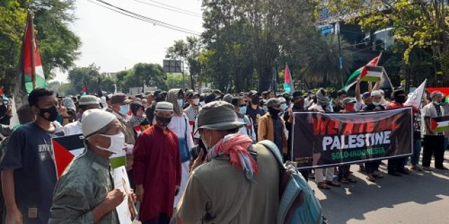 Masyarakat Solo Raya Gelar Aksi Solidaritas Untuk Palestina