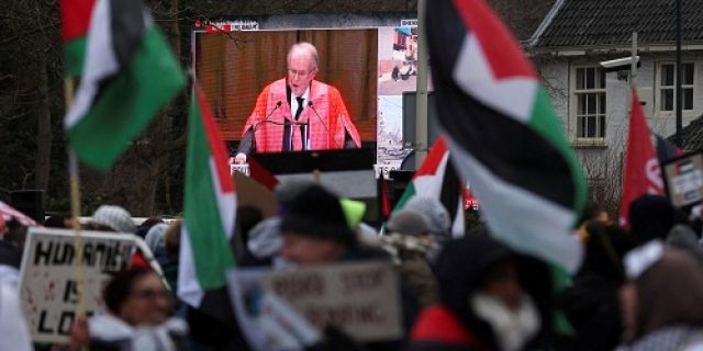 Israel menolak tuduhan genosida, dan mengatakan kepada Pengadilan Dunia bahwa mereka harus membela diri