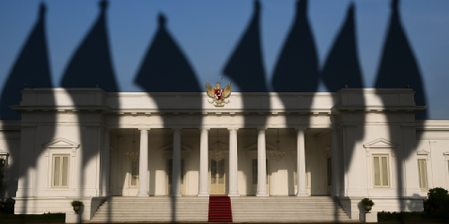 Koalisi Retak di Tengah Jalan: Sinyal Panas dari Istana Menjelang Reshuffle Kabinet Koalisi Retak di Tengah Jalan: Sinyal Panas dari Istana Menjelang Reshuffle Kabinet