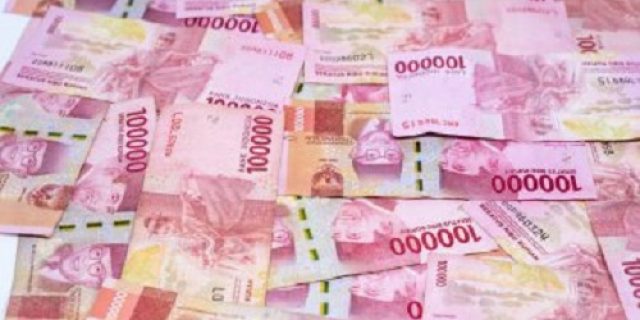 Analisis Tiga Fungsi Uang pada Uang Fiat dan Gold System IWE dalam Teori Ekonomi Moneter