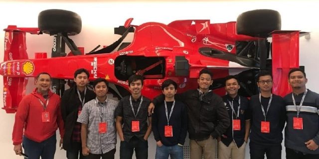 Juarai Mobil Hemat Energi Dunia, Tim Sapuangin ITS Kunjungi Markas Ferrari