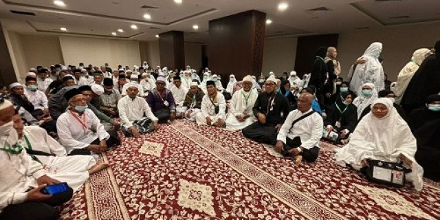 Ratusan Jamaah Haji Pidie Bergema dengan Yel-Yel “Salam Pidie Mulia” di Tanah Suci Mekah