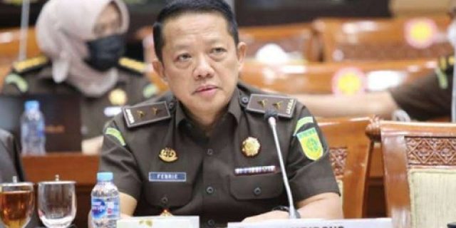 Dirdik Jampidsus Bungkam Ditanya Berbagai Kejanggalan Perkara Tata Kelola Impor Minyak Pertamina