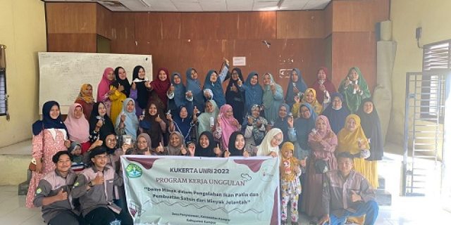 Gemar Makan Ikan, Mahasiswa KKN UNRI Desa Peyasawan 2022 Inovasikan Pengolahan Ikan Patin Gemar Makan Ikan, Mahasiswa KKN UNRI Desa Peyasawan 2022 Inovasikan Pengolahan Ikan Patin