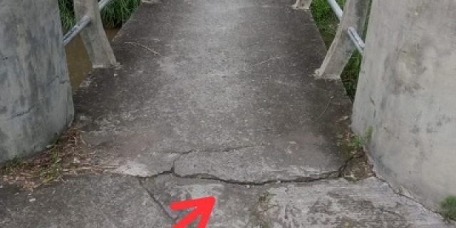 Jembatan Desa Kayen Kabupaten Jombang Sudah Mau Putus, Dibiarkan Saja Karena Tidak Anggaran Renovasi