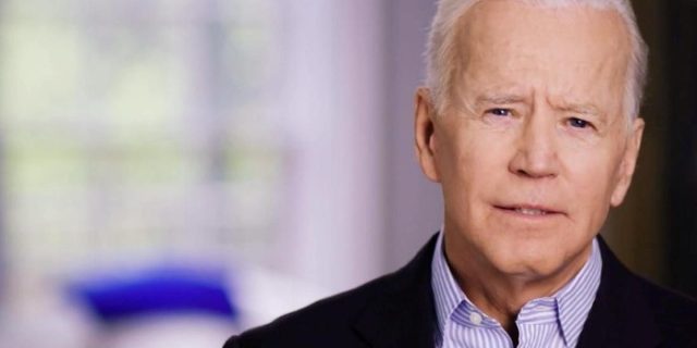 Biden mengakui ‘kepedihan’ orang-orang Arab-Amerika atas perang di Gaza, tapi menyetujui pembelian bom dan pesawat tempur tambahan untuk Israel