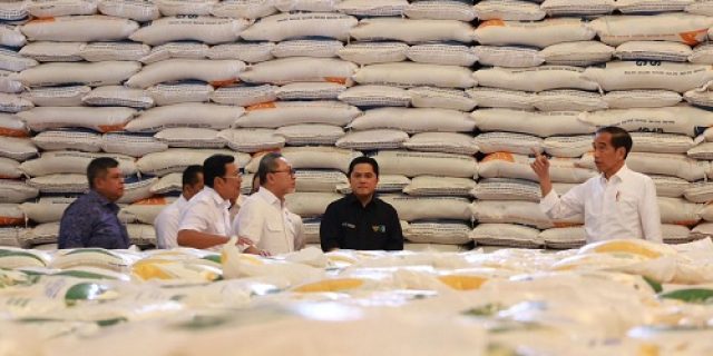 Presiden Tugaskan BULOG Akselerasi Bantuan Pangan Tahap II Presiden Tugaskan BULOG Akselerasi Bantuan Pangan Tahap II