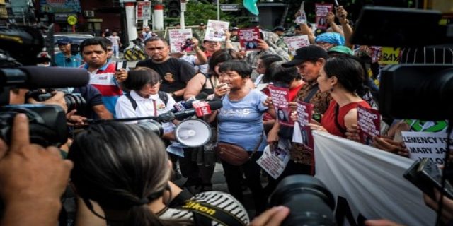 Presiden Jokowi Didemo Di Manila Presiden Jokowi Didemo Di Manila