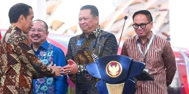 Presiden Jokowi Tegaskan KCJB Komitmen Pemerintah Layani Masyarakat