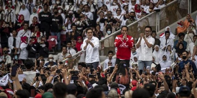 Ngumpulin Massa, Apa Yang Dicari Jokowi?