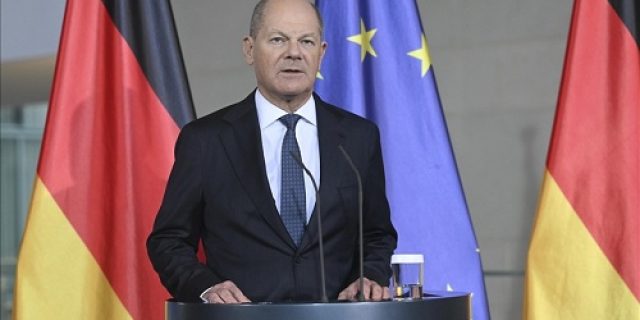 Kanselir Jerman mengkritik target belanja NATO baru Trump, 5% PDB terlalu besar