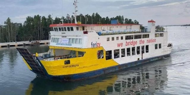 Tere Liye: Petinggi ASDP Tidak Korupsi, Tapi Dihukum