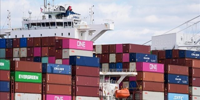 Perang dagang AS-Tiongkok: Impor dari Tiongkok kini menghadapi tarif maksimum hingga 245%