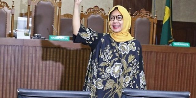 Karen Agustiawan Tulis Surat Terbuka Untuk Presiden Jokowi, Ungkap Potensi Sanksi Ratusan Juta USD Menanti Indonesia