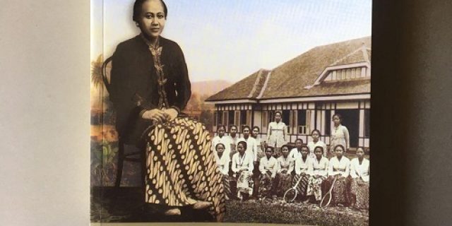 Panggil Aku Kartini Saja Panggil Aku Kartini Saja