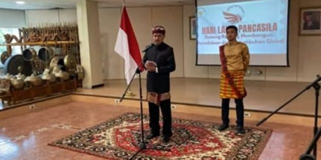 Memperingati Hari Lahir Pancasila di KBRI Madrid