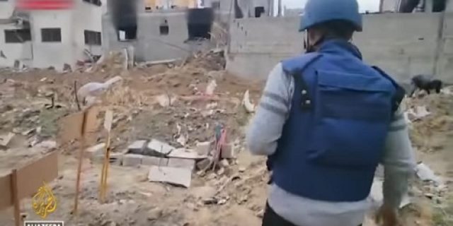 Militer Israel Gali Mayat Korban Perang Di Gaza, Dimutilasi, Lalu Melindasnya Dengan Mobil Militer Israel Gali Mayat Korban Perang Di Gaza, Dimutilasi, Lalu Melindasnya Dengan Mobil