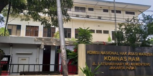 Tim advokasi korban tragedi 7 Desember 2020 : Komnas HAM RI telah berubah menjadi “National Defender for Human Right Perpetrator” Tim advokasi korban tragedi 7 Desember 2020 : Komnas HAM RI telah berubah menjadi “National Defender for Human Right Perpetrator”